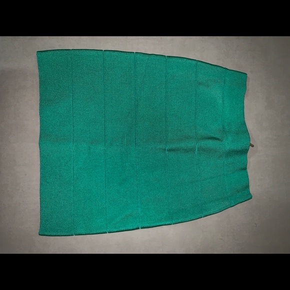 Brand New Bebe Bandage Mini Skirt with tags - XS - Picture 2 of 3